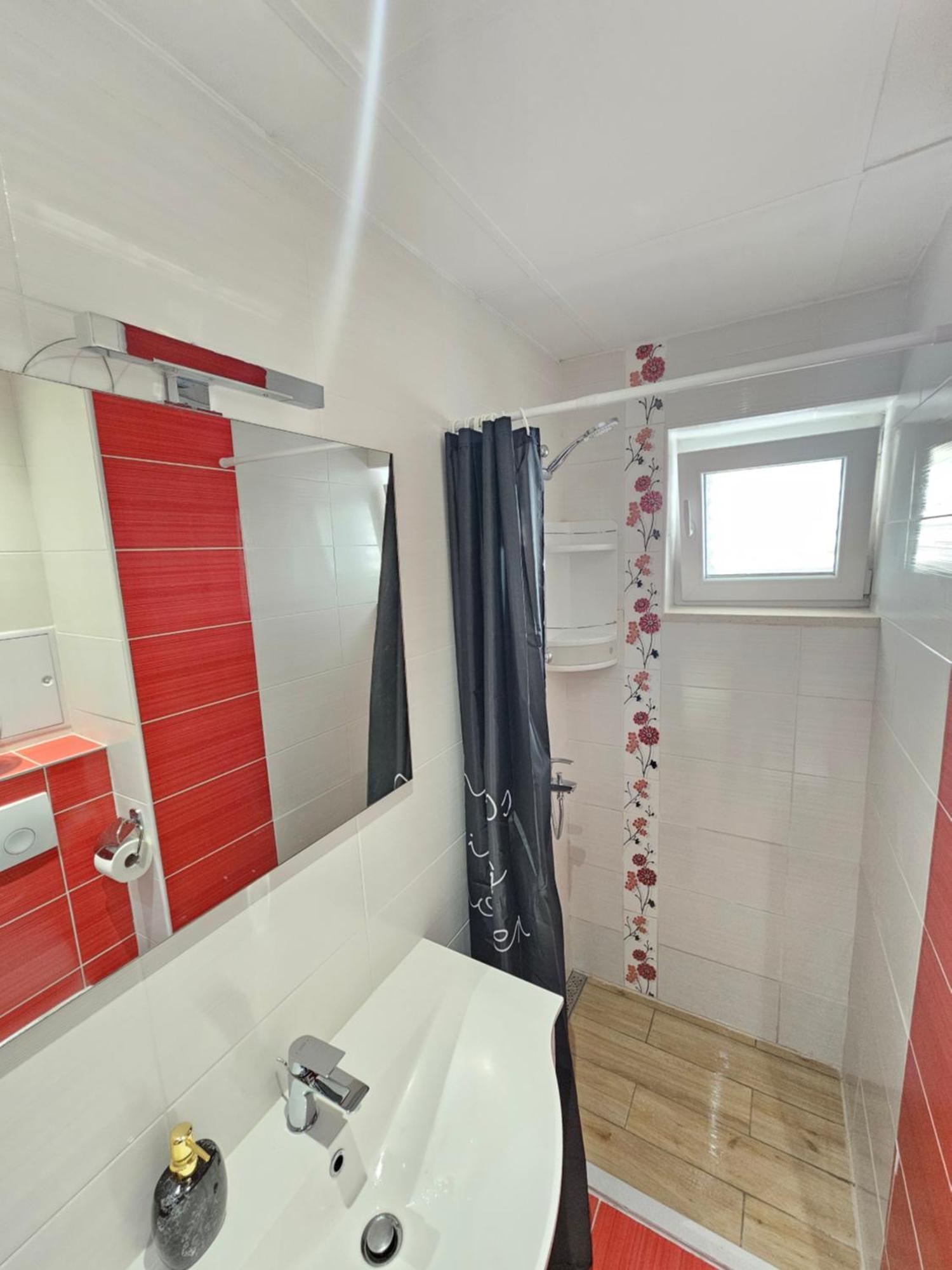 Apartments Iva Makarska Eksteriør billede