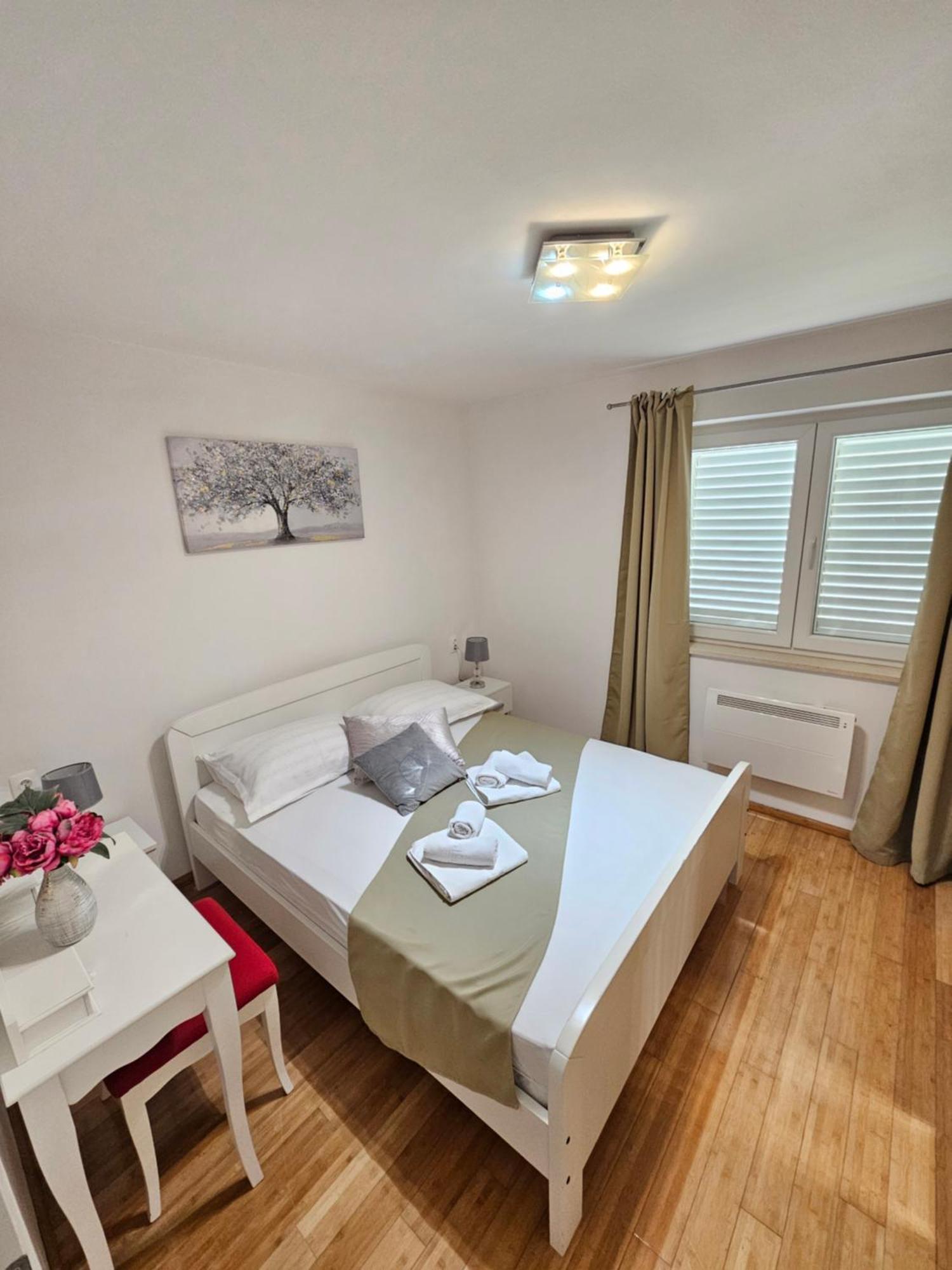 Apartments Iva Makarska Eksteriør billede