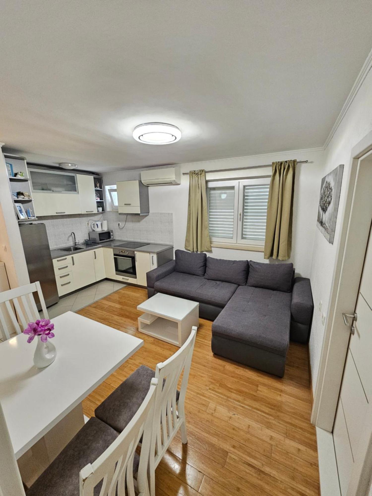 Apartments Iva Makarska Eksteriør billede