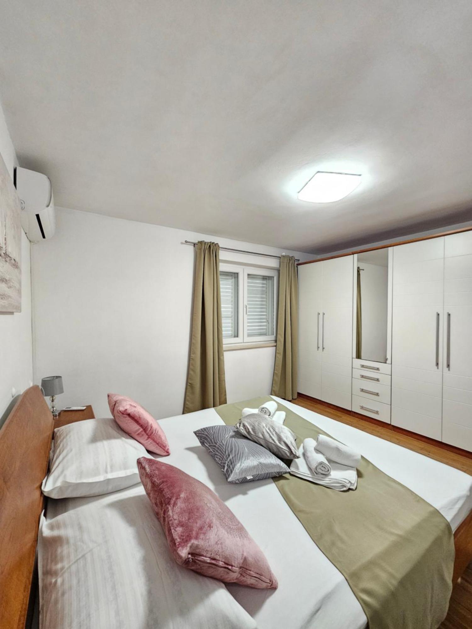 Apartments Iva Makarska Eksteriør billede